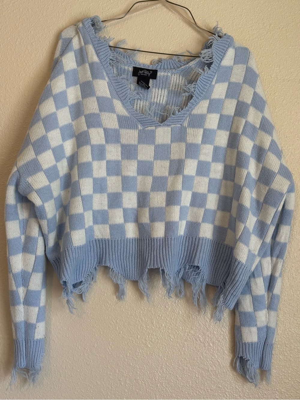Checkerboard Distressed V-Neck Sweater - Light Blue & White
